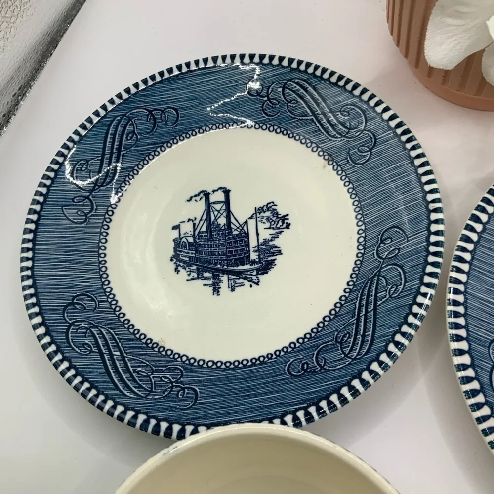 Royal China Vintage Currier & Ives Pattern Horse & Buggy Teacups Saucers